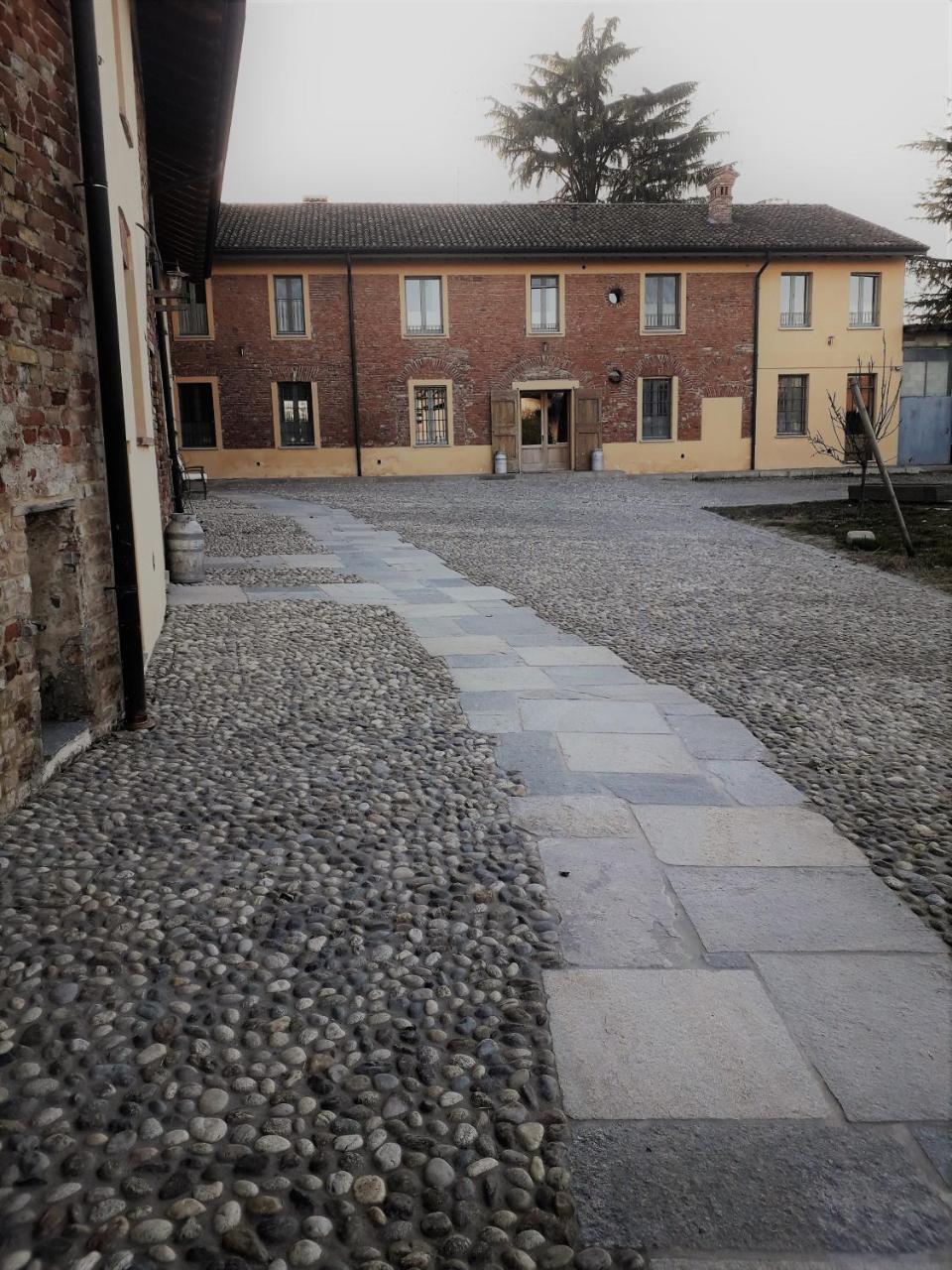 Agriturismo Cascina Pezzolo Affittacamere Lodi Esterno foto